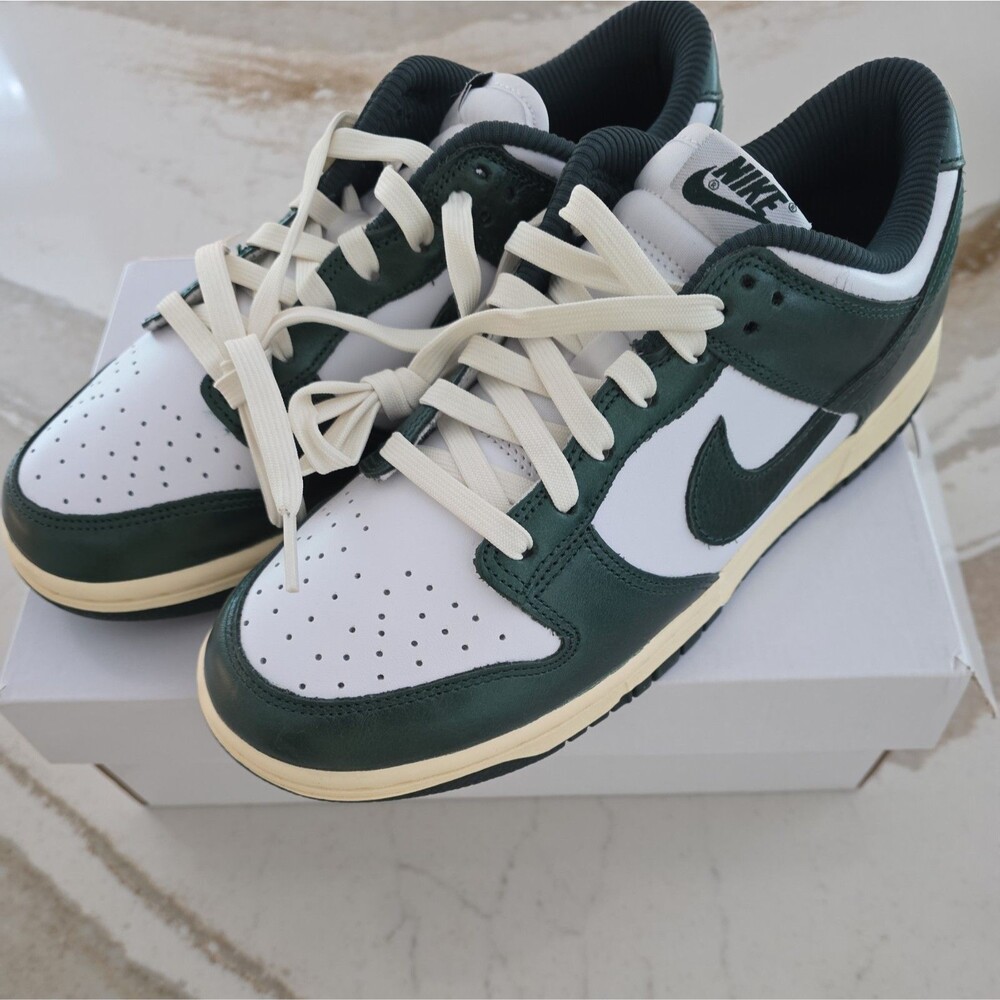 Women's Nike Dunk Low PRM Vintage Pro Green Coconut Milk Nby DQ8580-100 sz 9.5